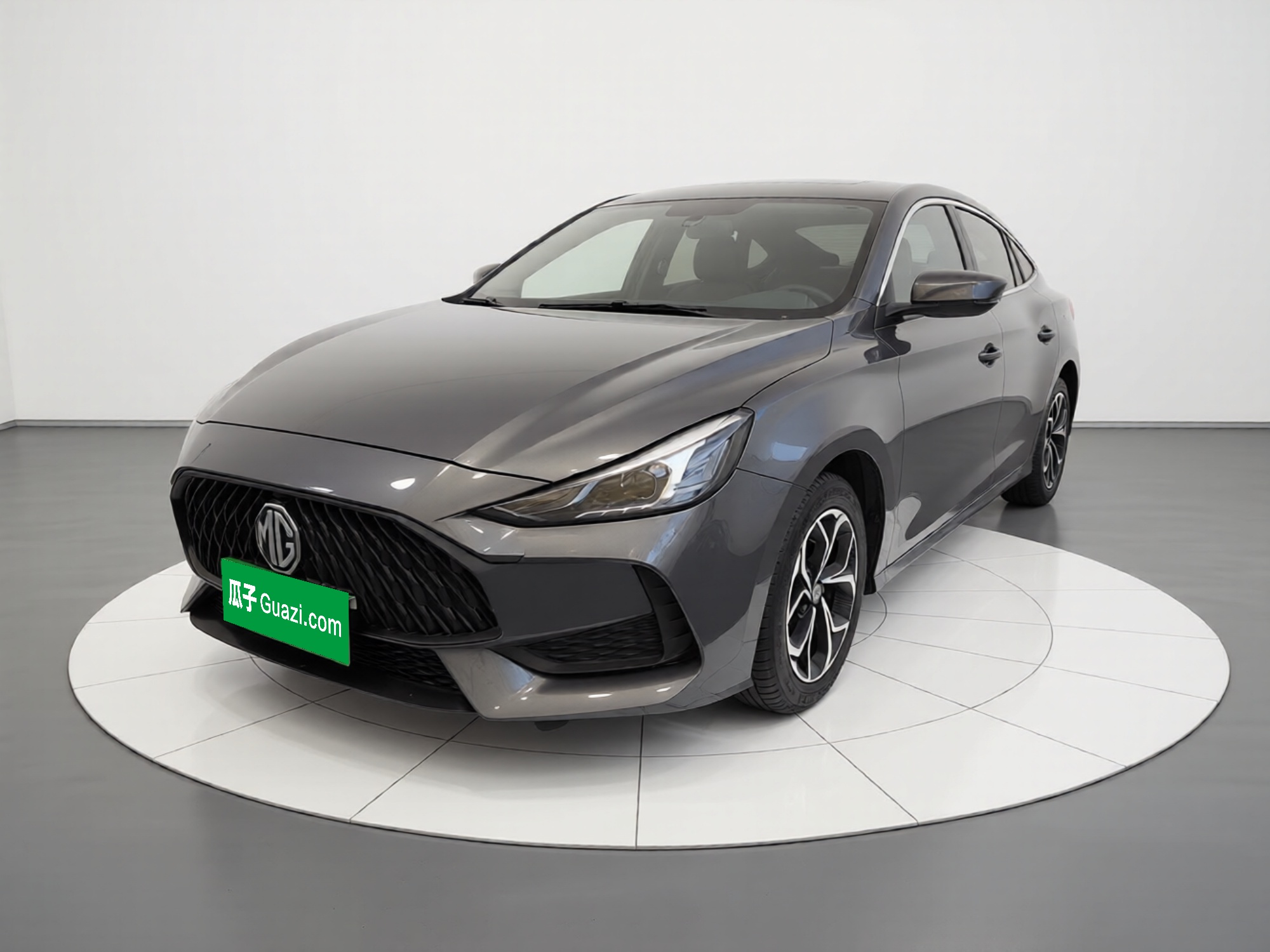 5 2020 5 2020 car image