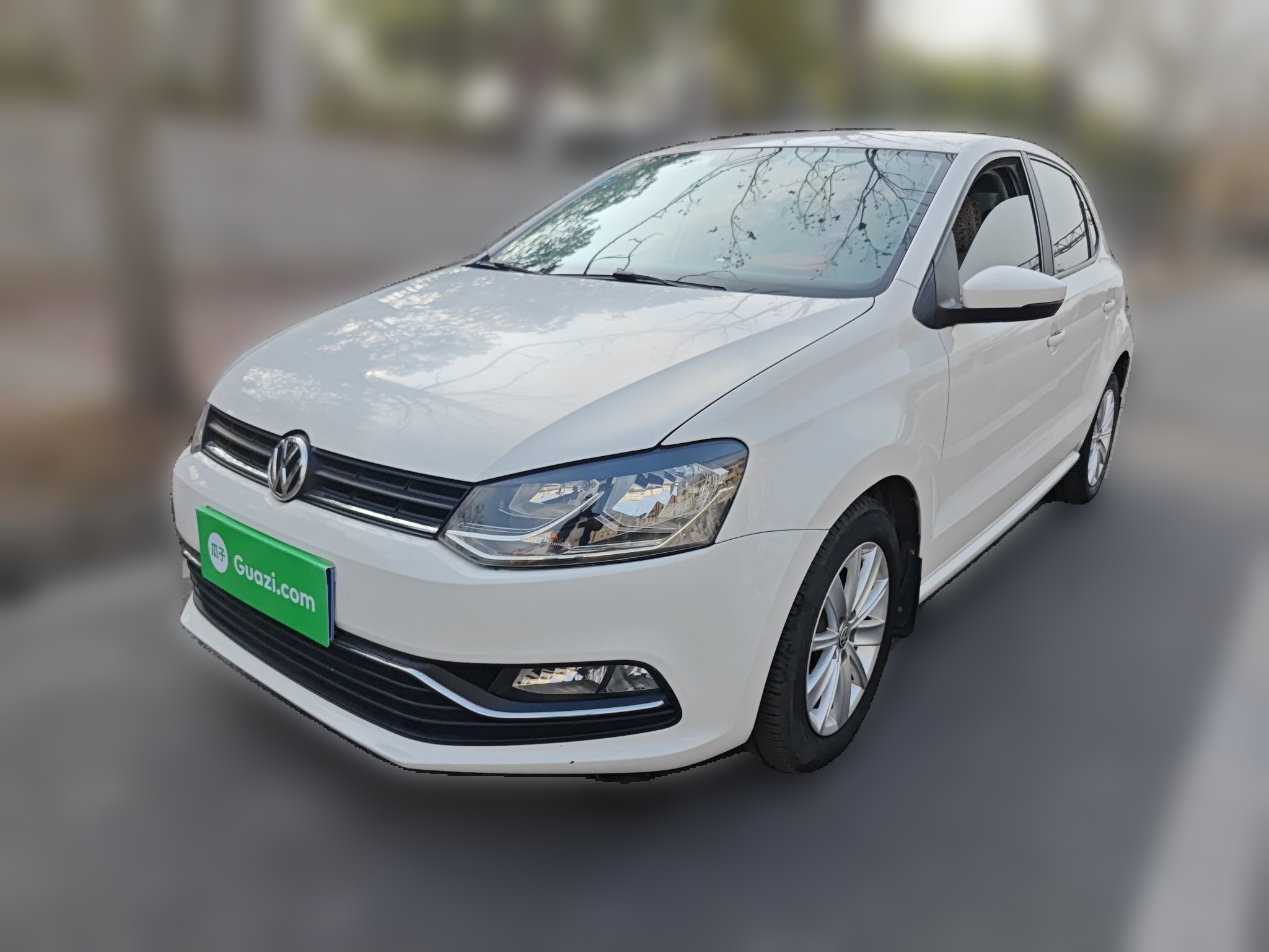 Polo 2015 car image 