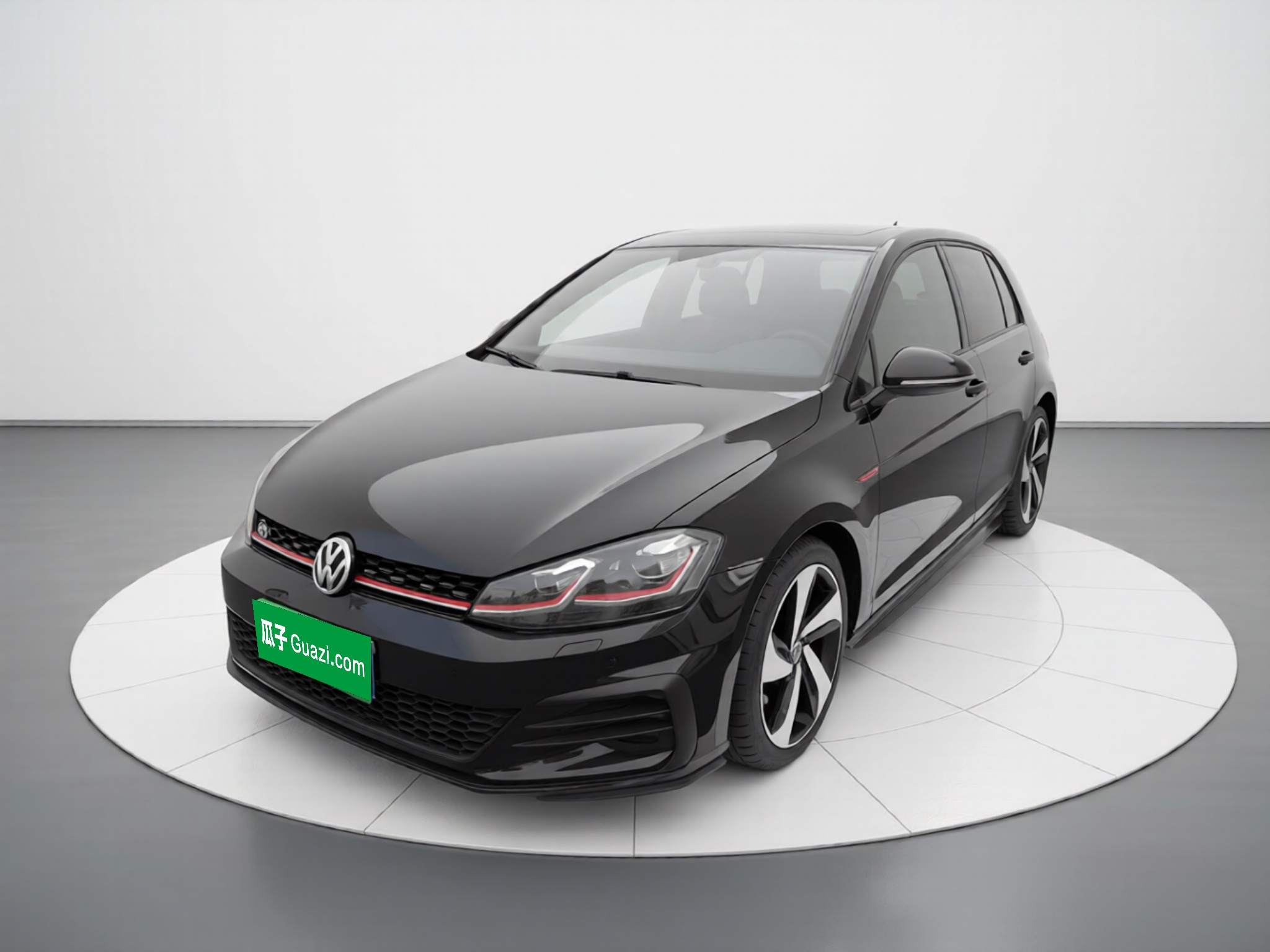 Volkswagen GolfGTI 2018 car image 