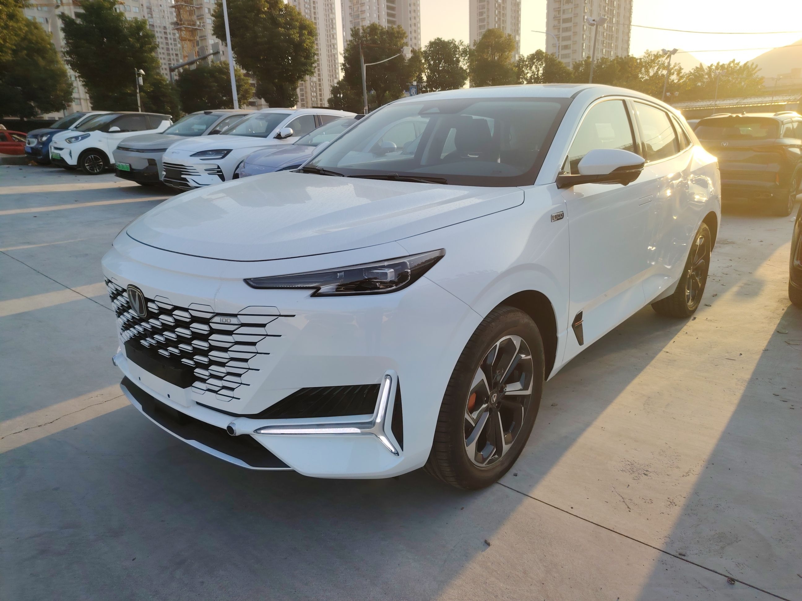 Changan UNI-K iDD 2025 car image 