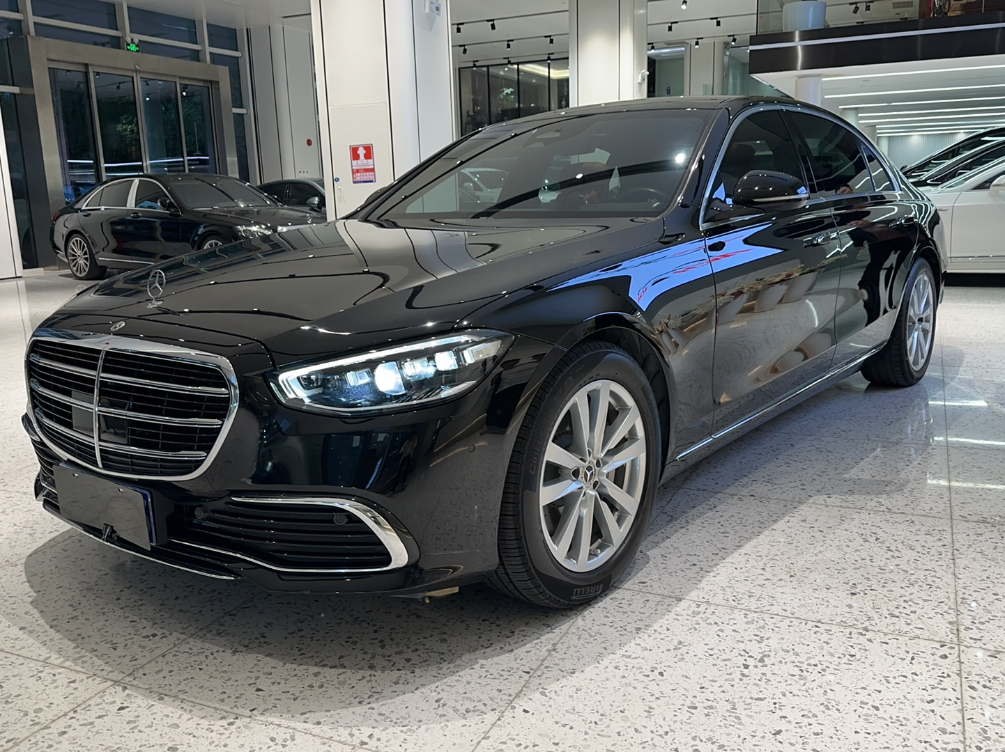 Mercedes-Benz S Class 2024 car image 