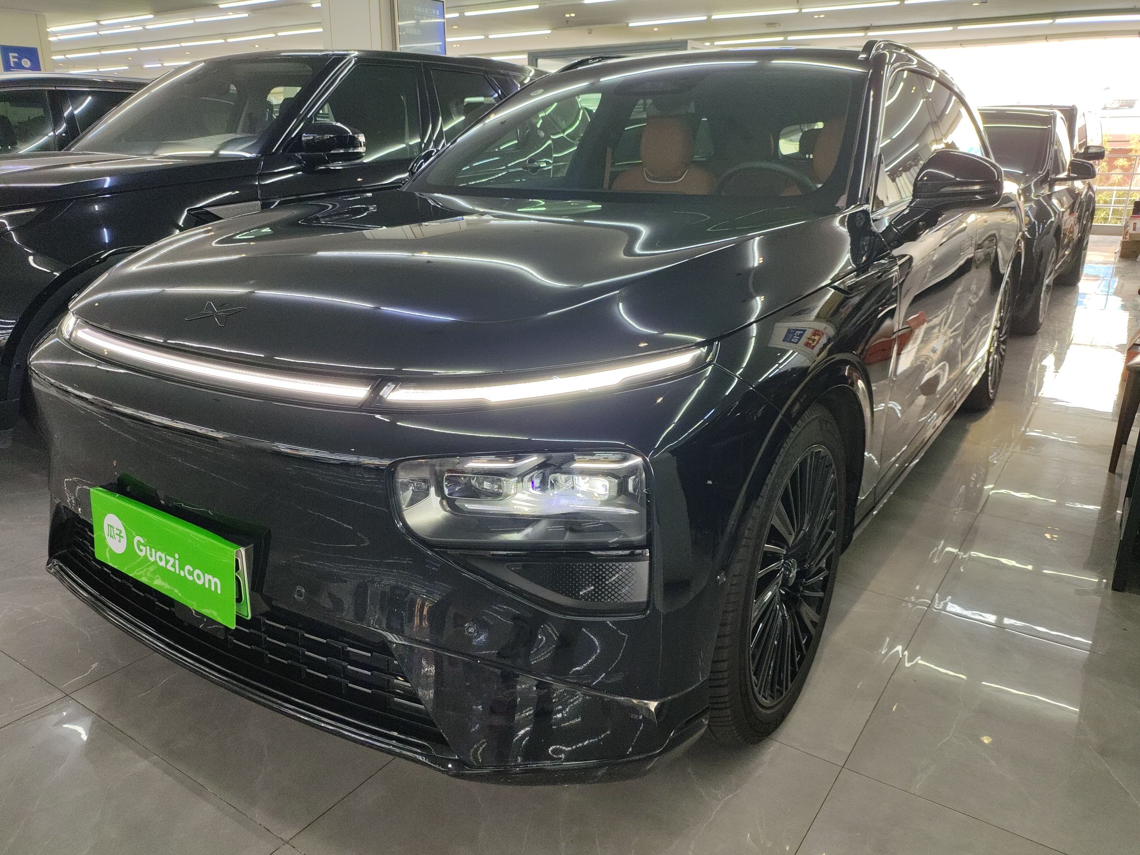 Xpeng G9 2025 immagine di auto 