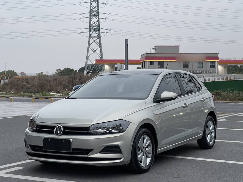 Volkswagen Polo 2019 car image 
