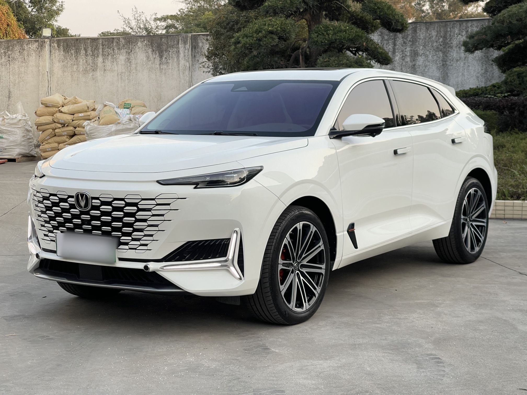 Changan UNI-K iDD 2022 car image 