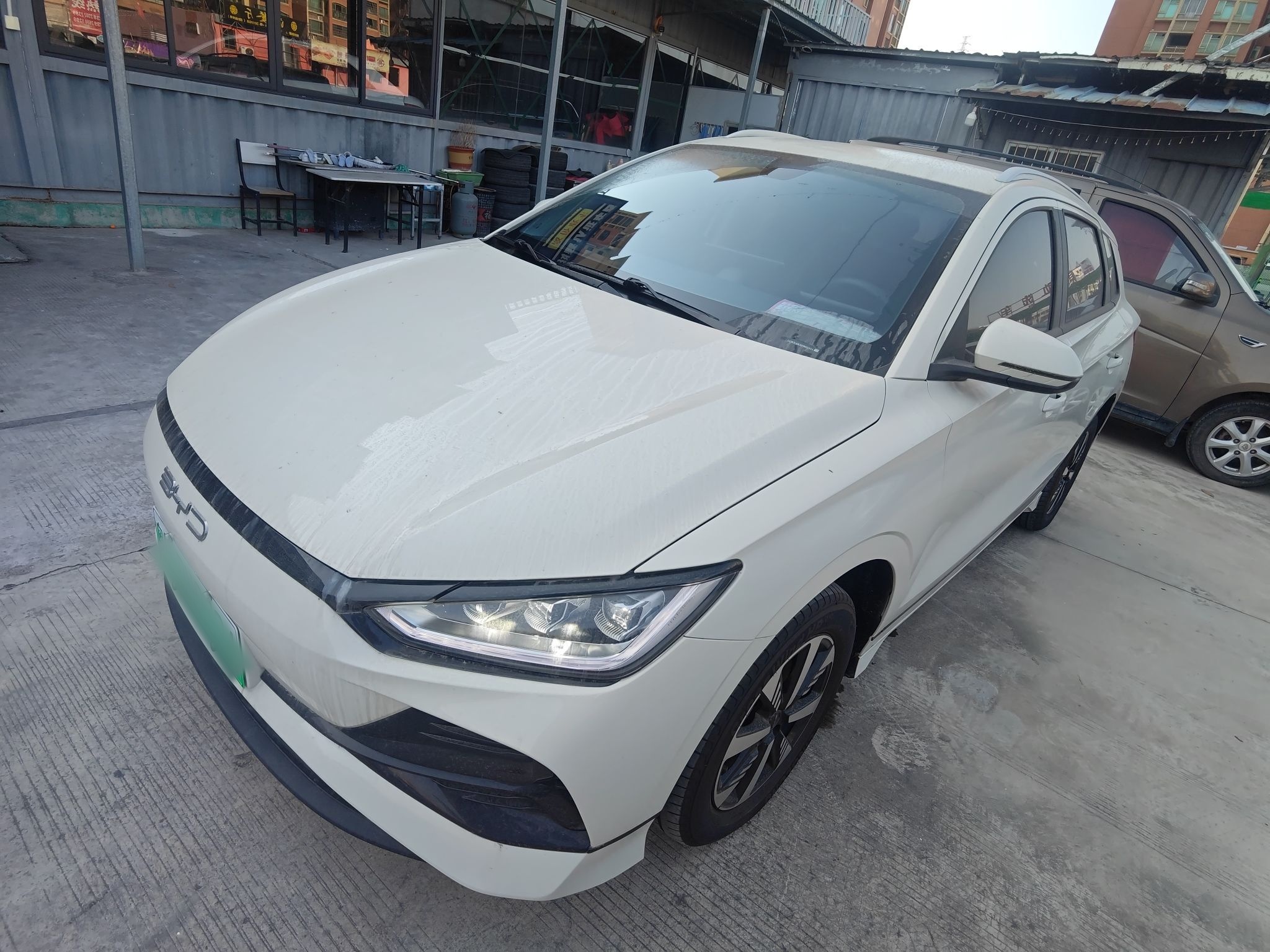 BYD e2 2024 BYD e2 2024 immagine di auto
