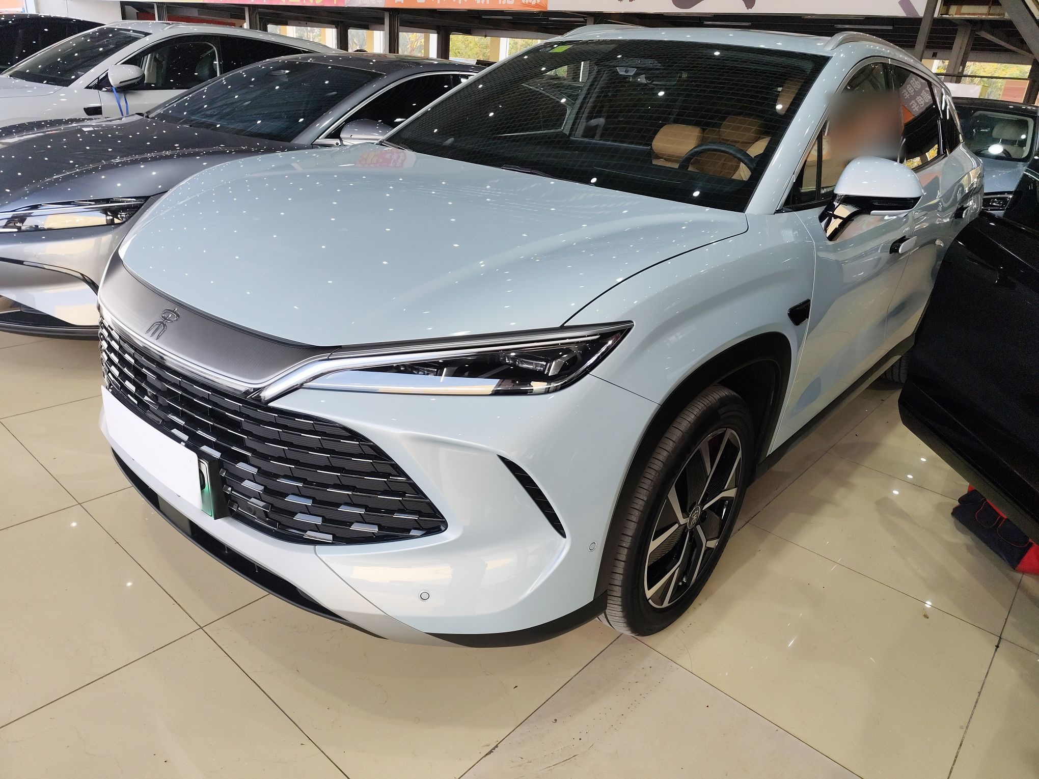 BYD SongL DM-i 2025 BYD SongL DM-i 2025 car image