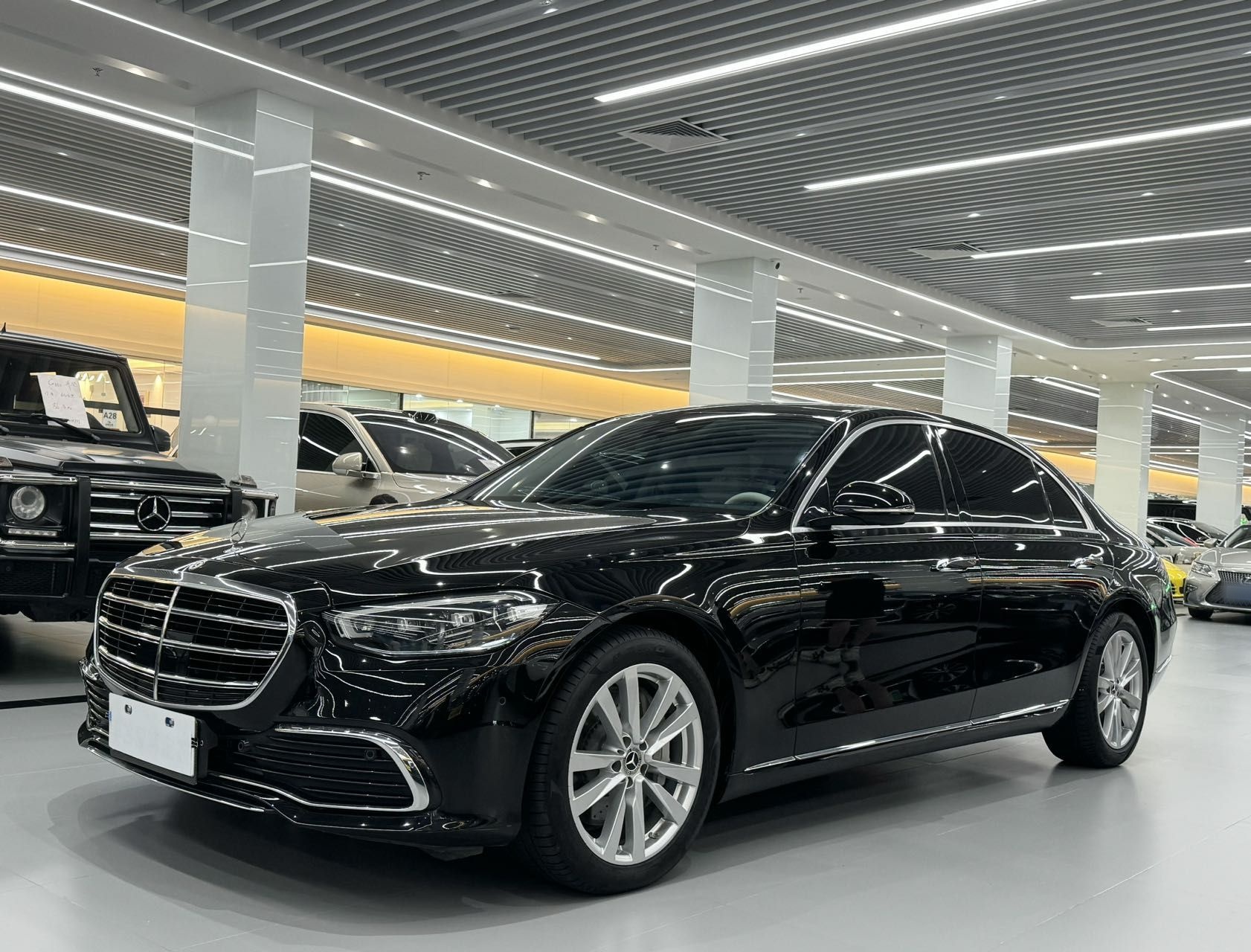 Mercedes-Benz S Class 2023 car image 