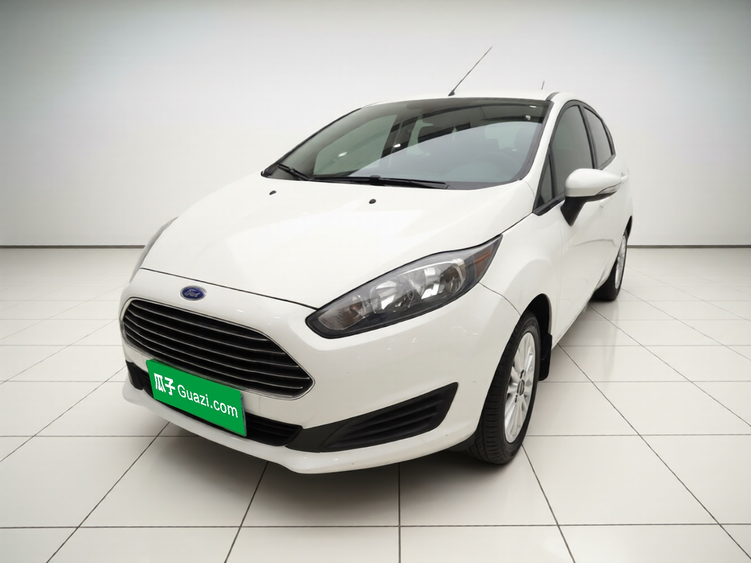 Ford Fiesta 2015 car image 