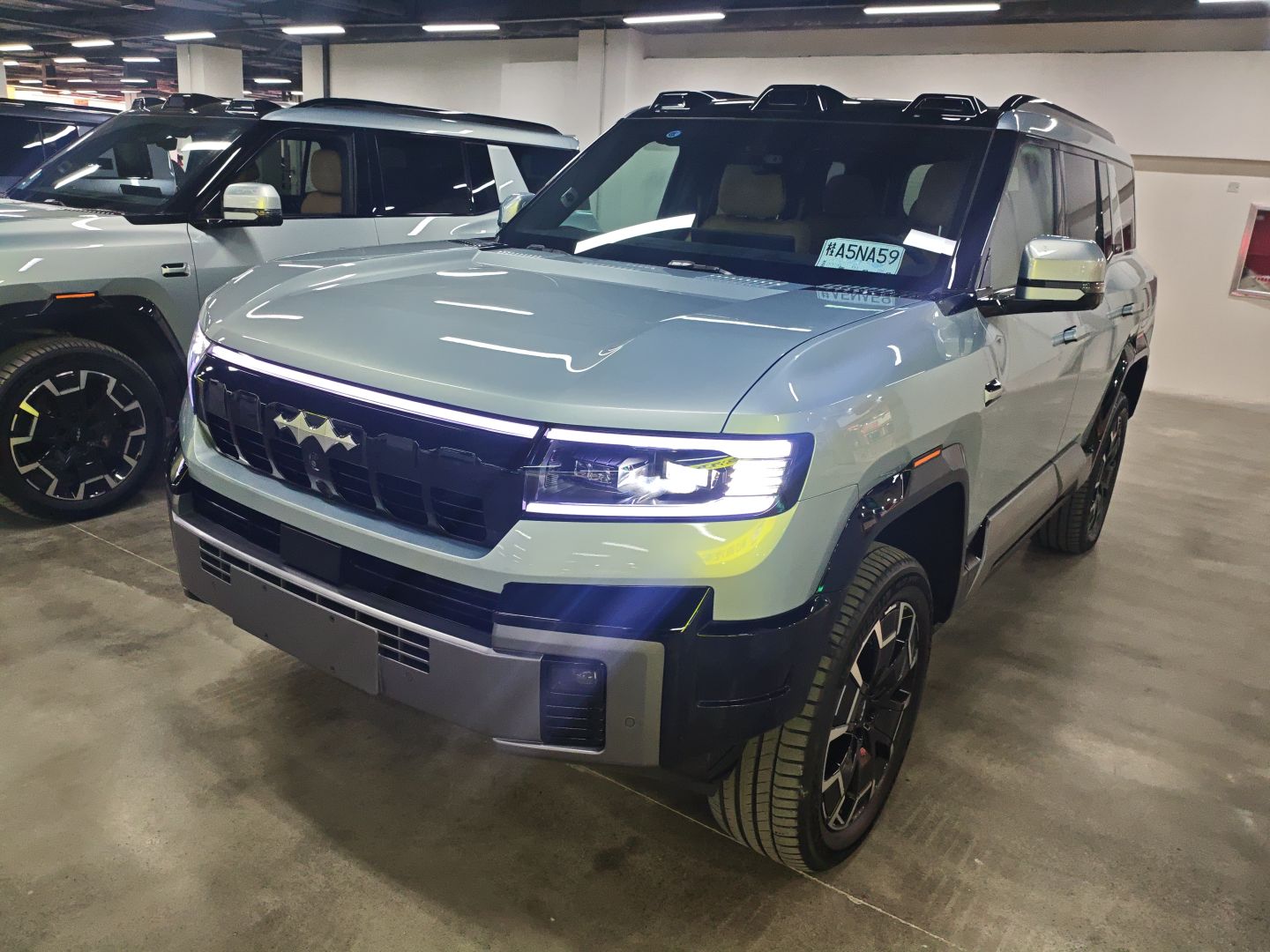 方程豹 豹8 2024 汽车图片 