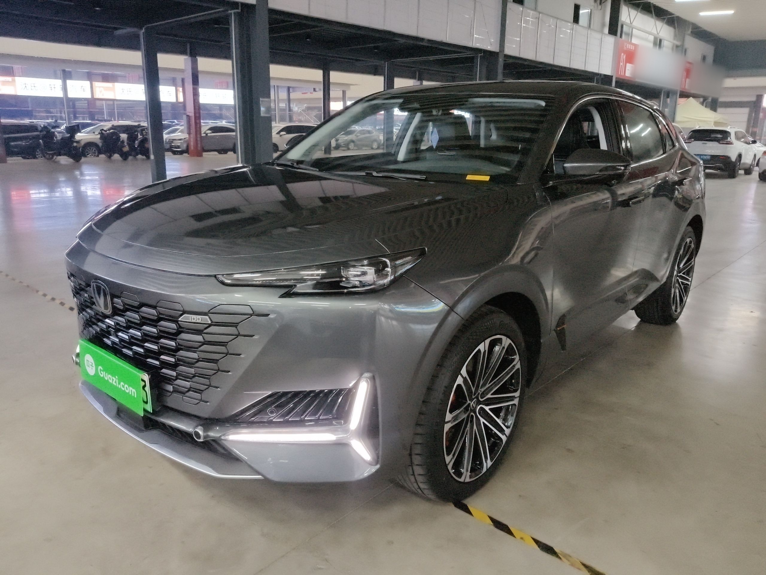 Changan UNI-K iDD 2023 car image 