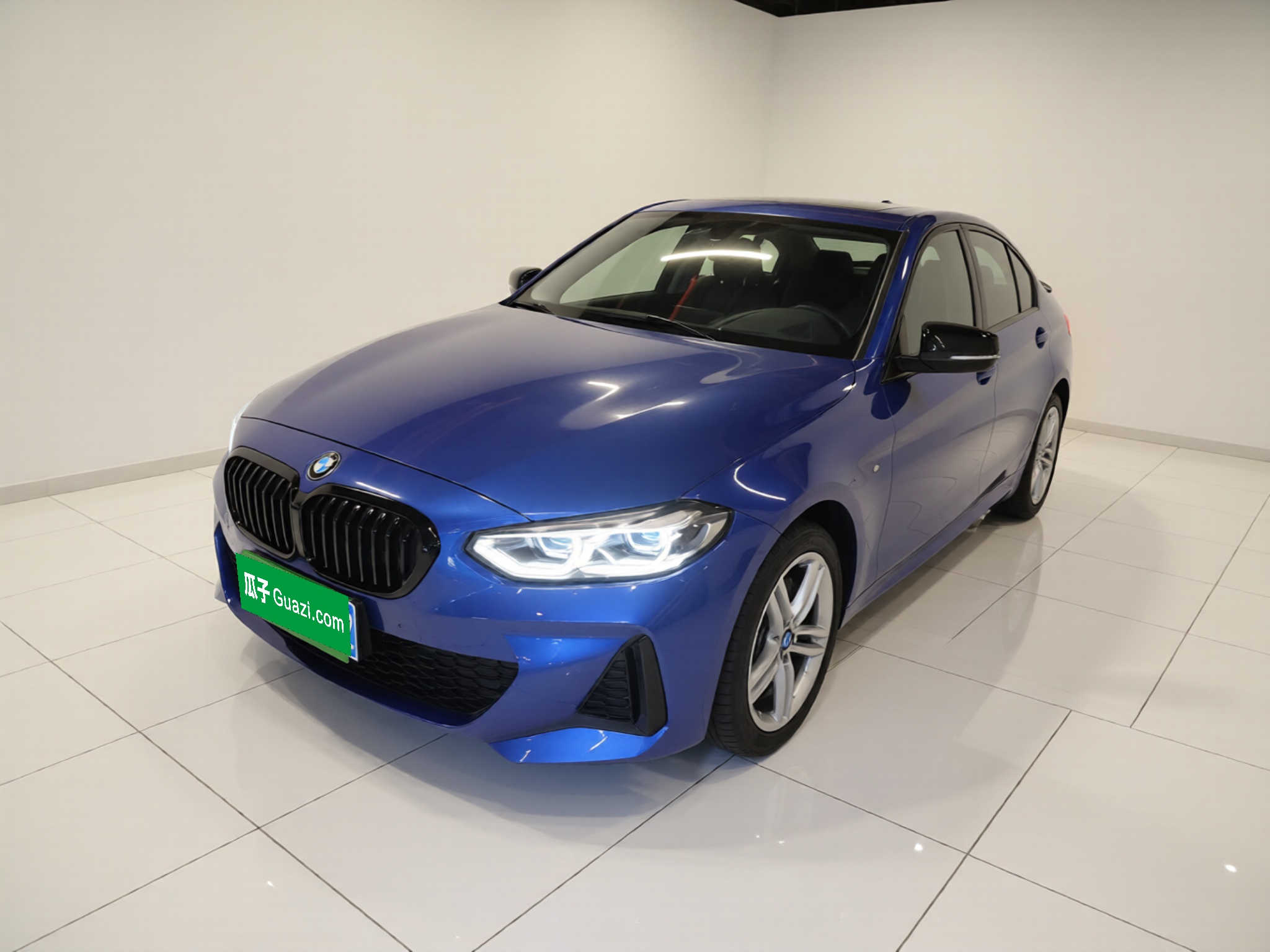 BMW 1 Series 2020 car image 