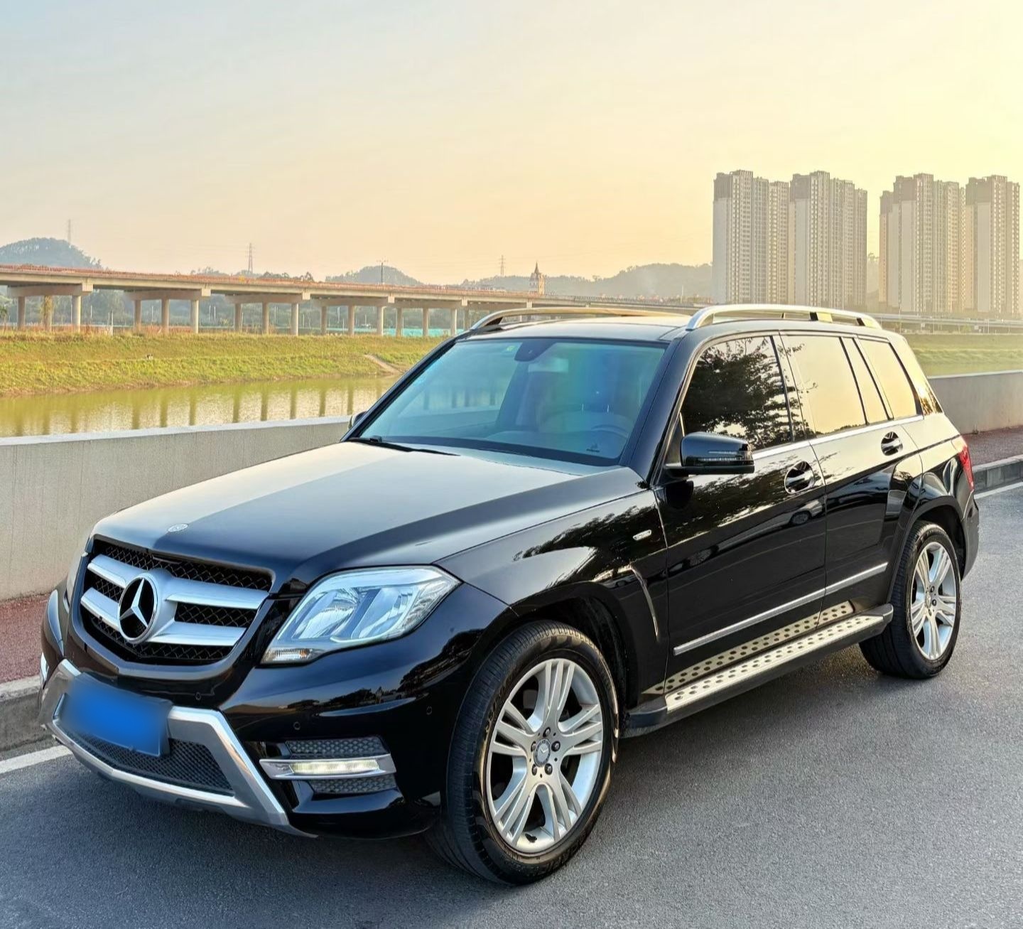 Mercedes-Benz GLK Class 2015 Mercedes-Benz GLK Class 2015 car image