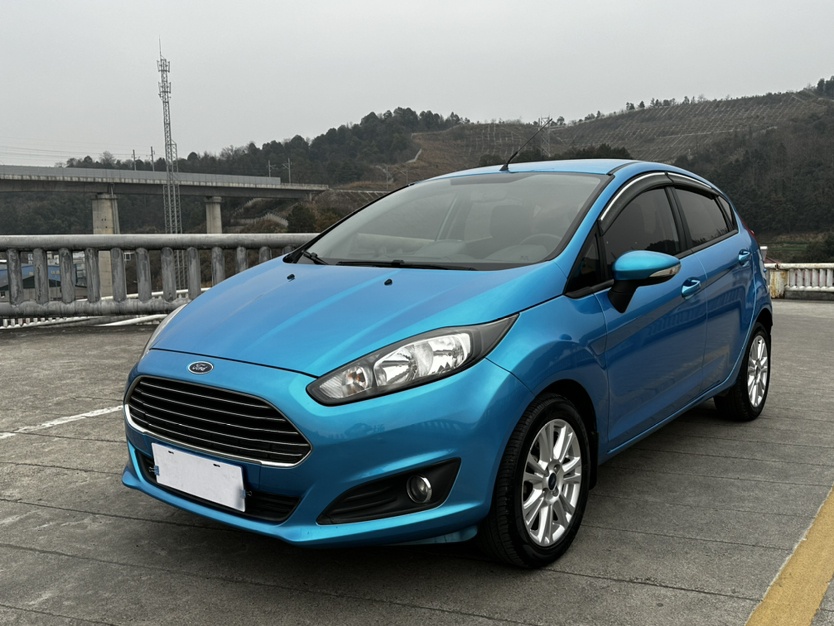 Ford Fiesta 2015 car image 