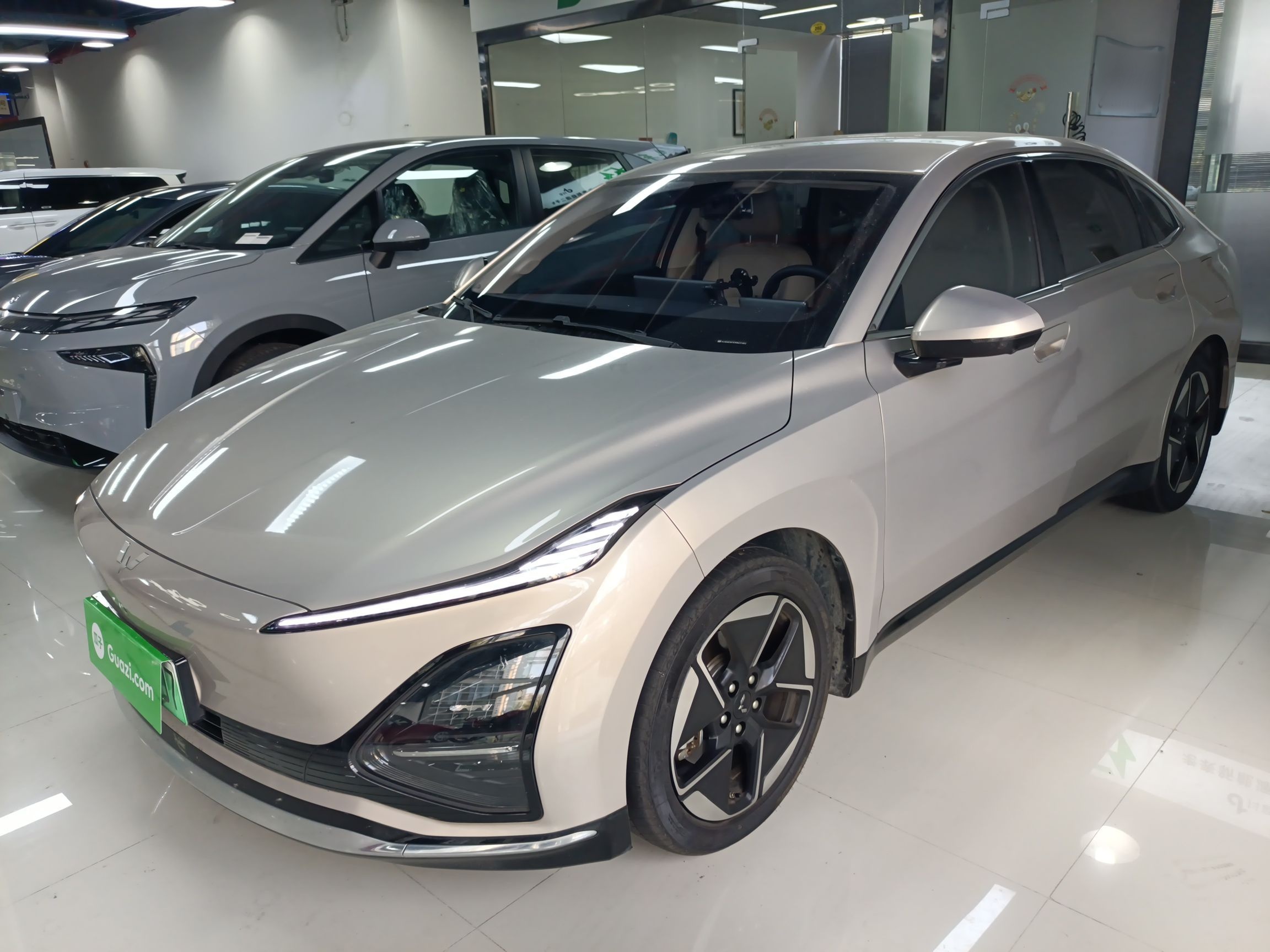 Wuling Starlight 2024 汽车图片 