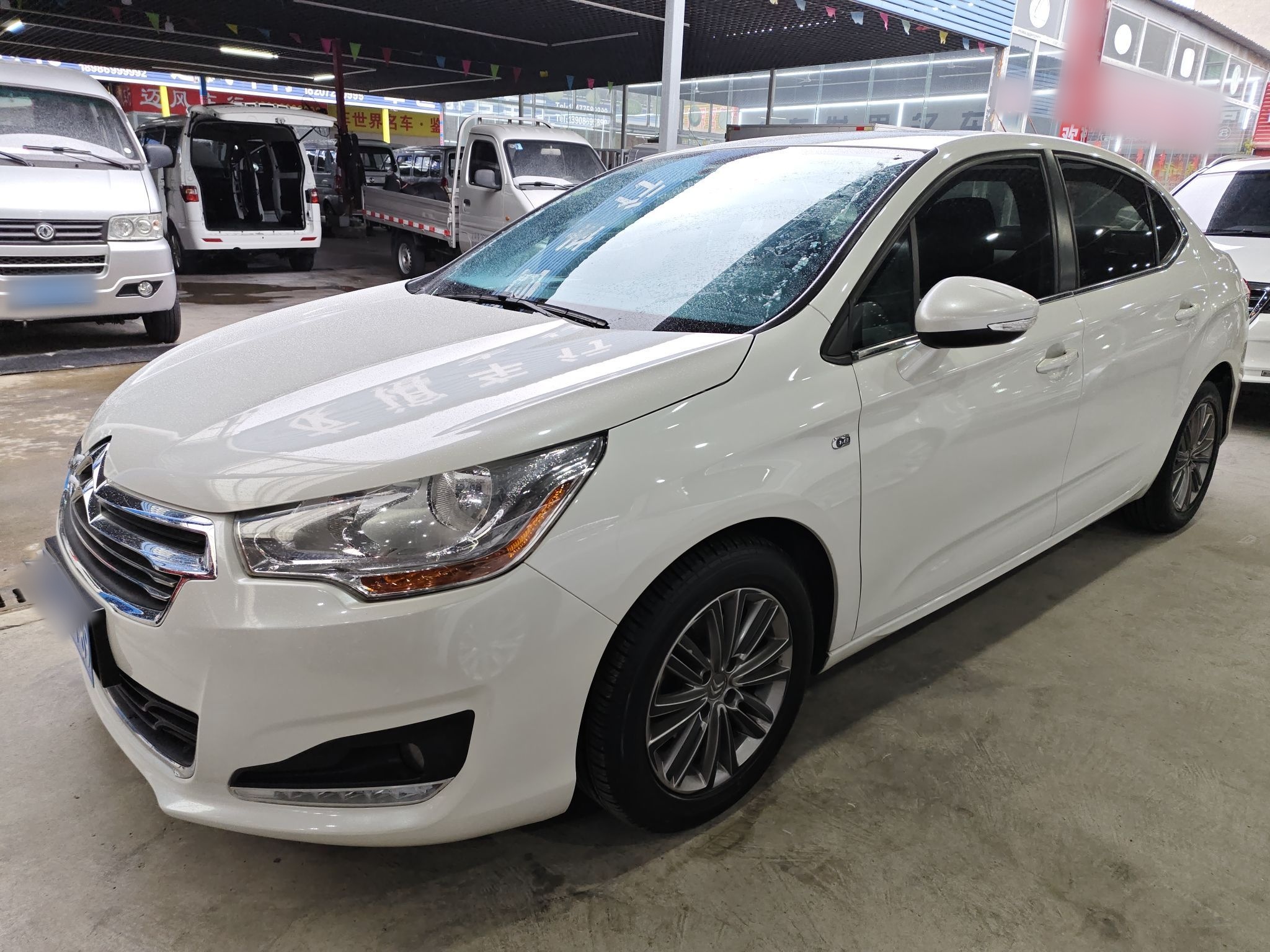 Citroen C4L 2017 car image 