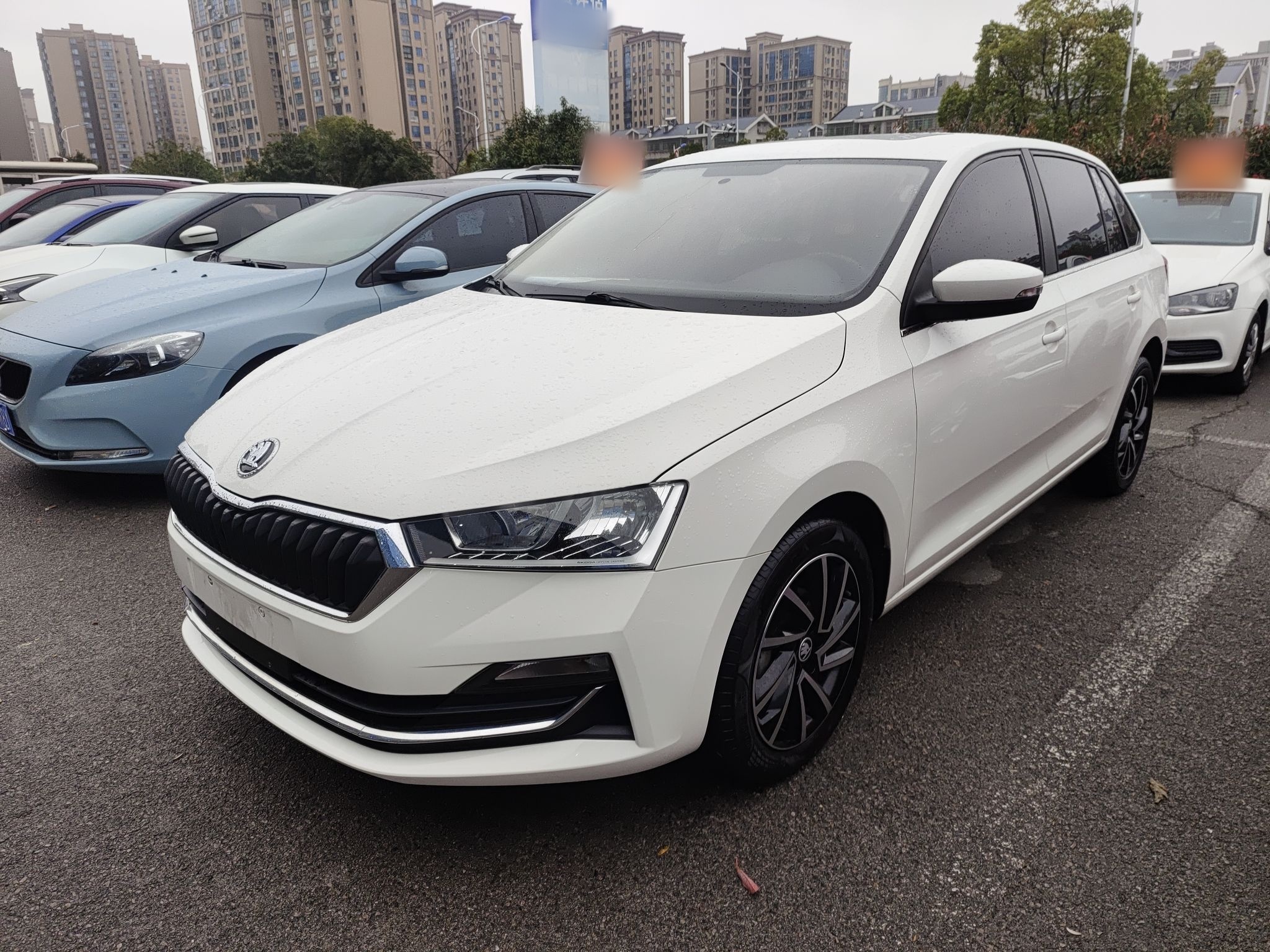 Skoda Rapid Spaceback 2021 Skoda Rapid Spaceback 2021 car image