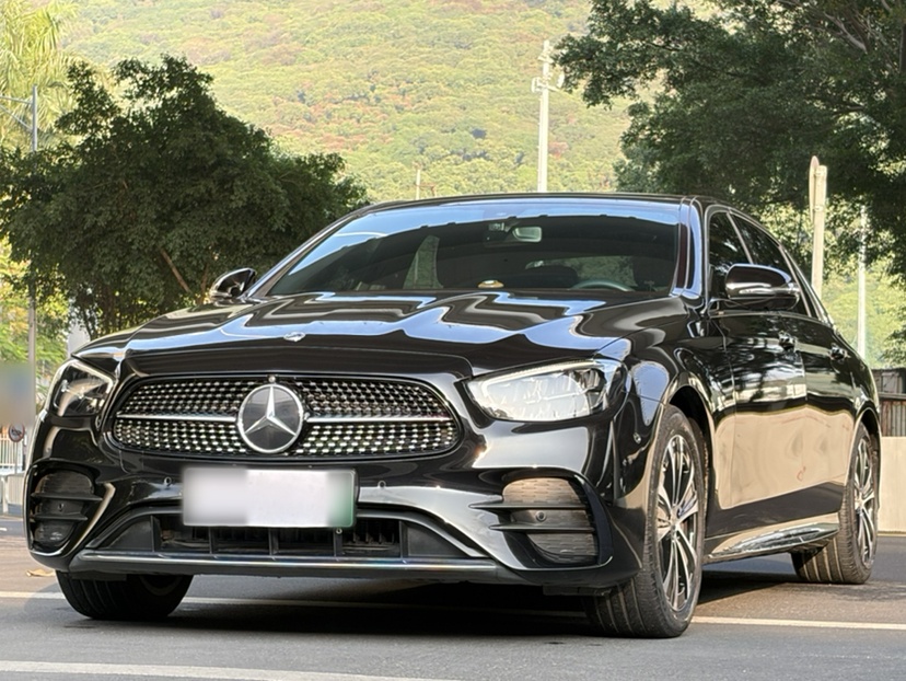 Mercedes-Benz E Class New Energy 2022 car image 