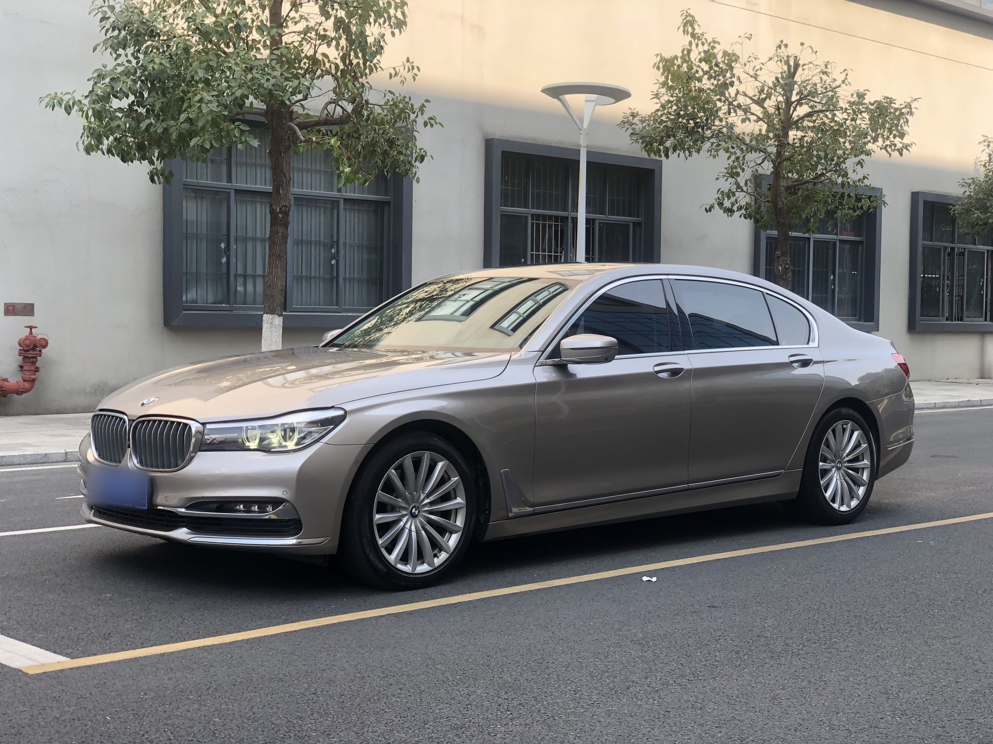 BMW 7 Series 2018 car image 