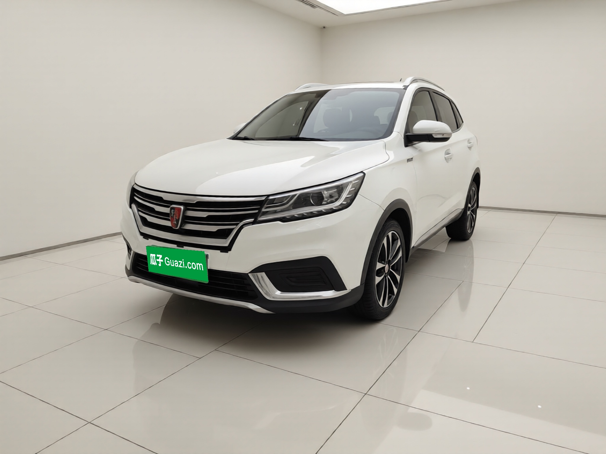 Roewe RX3 2020 car image 