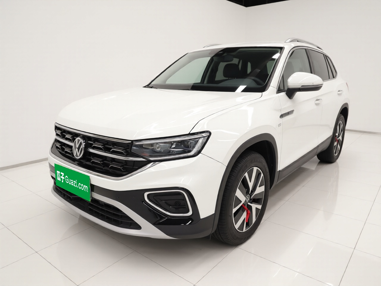 Volkswagen Tayron 2023 immagine di auto 