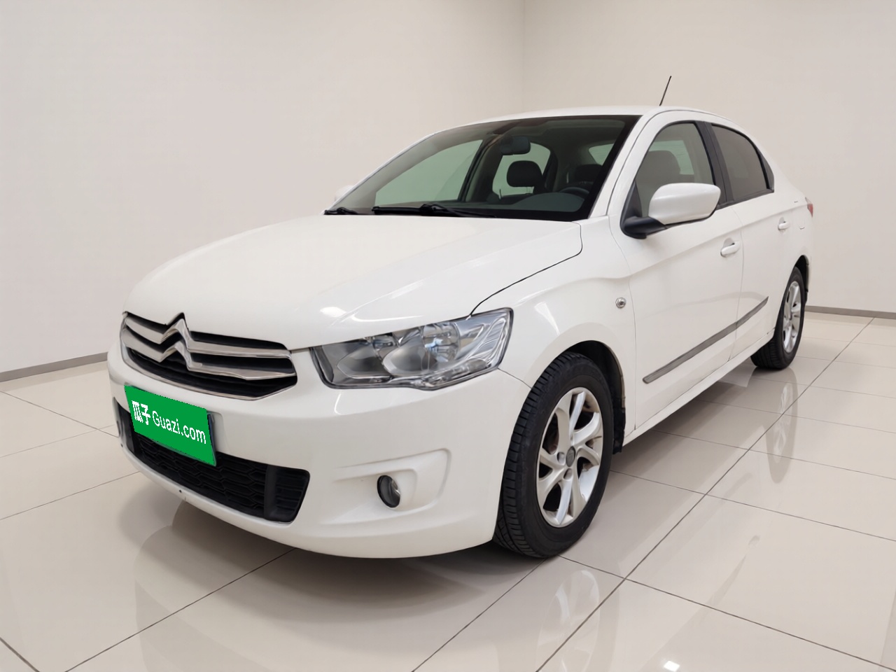 Citroen C-Elysée 2015 Citroen C-Elysée 2015 immagine di auto