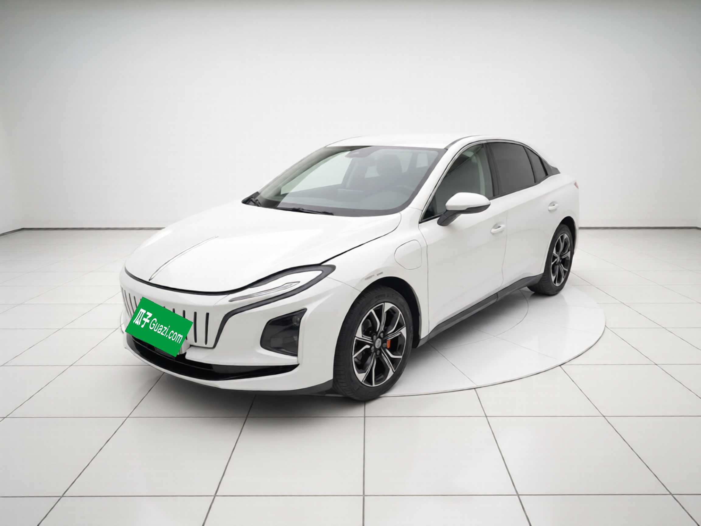 HongQi E-QM5 2024 car image 