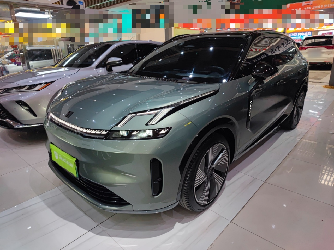 Lynk & Co 08 EM-P 2023 car image 