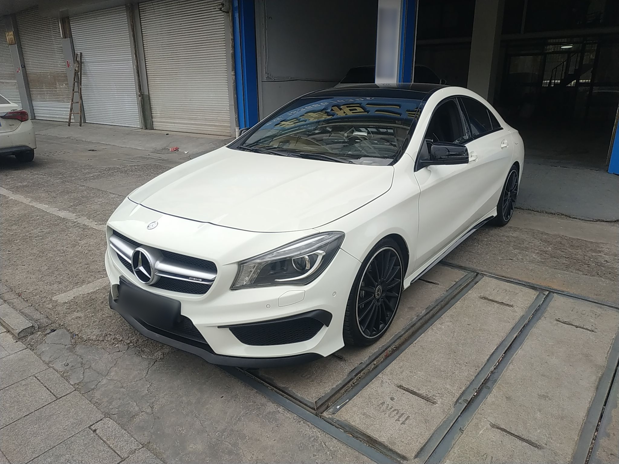 Mercedes-Benz CLA AMG 2016 car image 