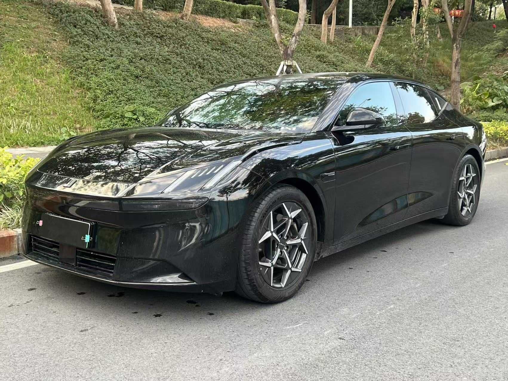 Lynk & Co 2024 Lynk & Co 2024 car image