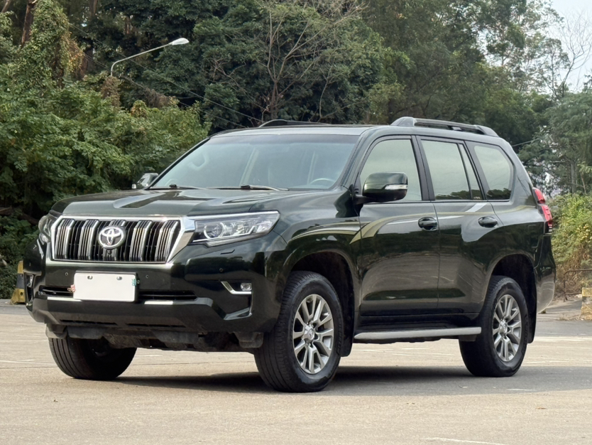 Toyota Land Cruiser Prado 2018 Toyota Land Cruiser Prado 2018 car image