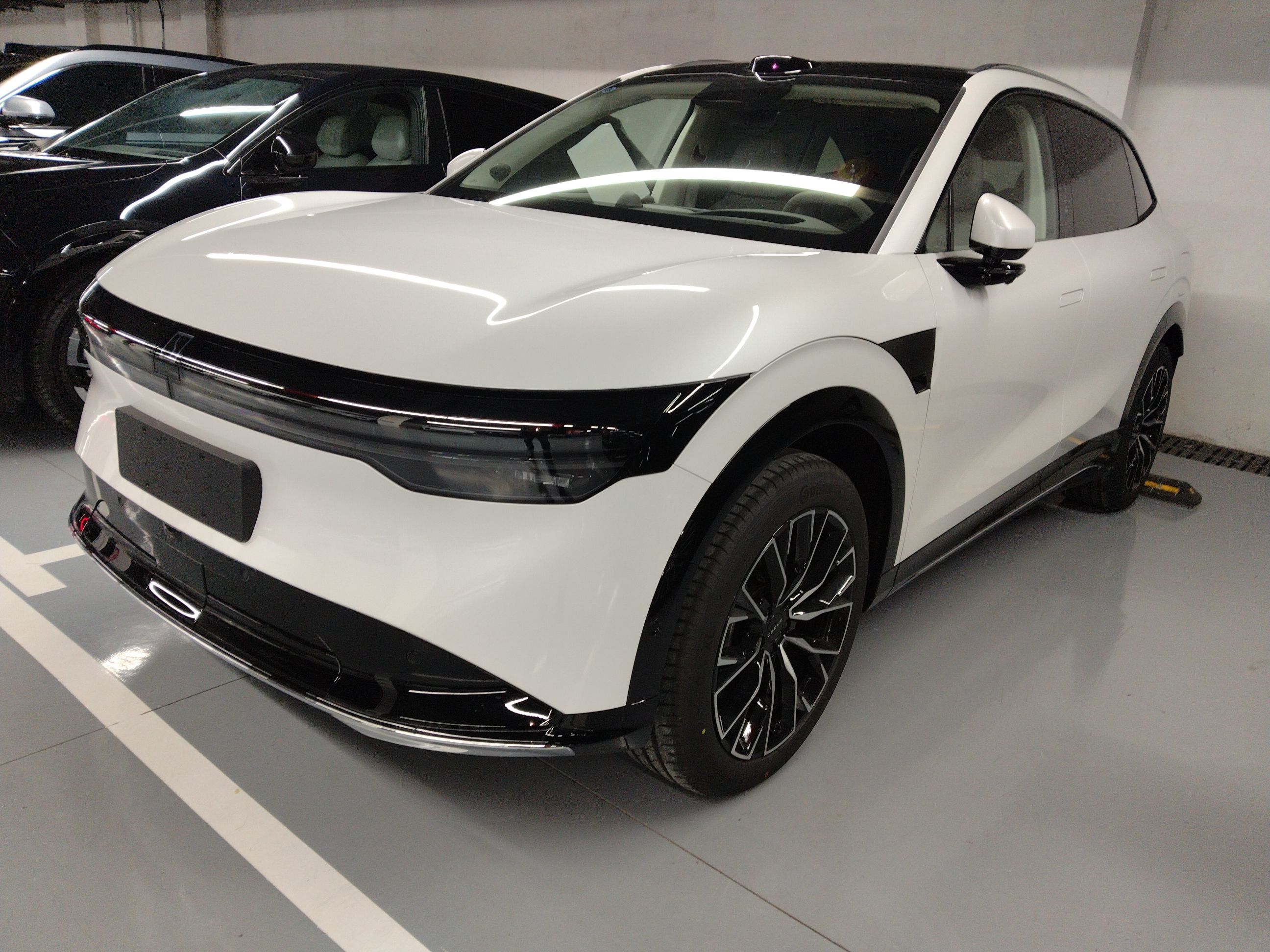 Zeekr 7X 2025 car image 