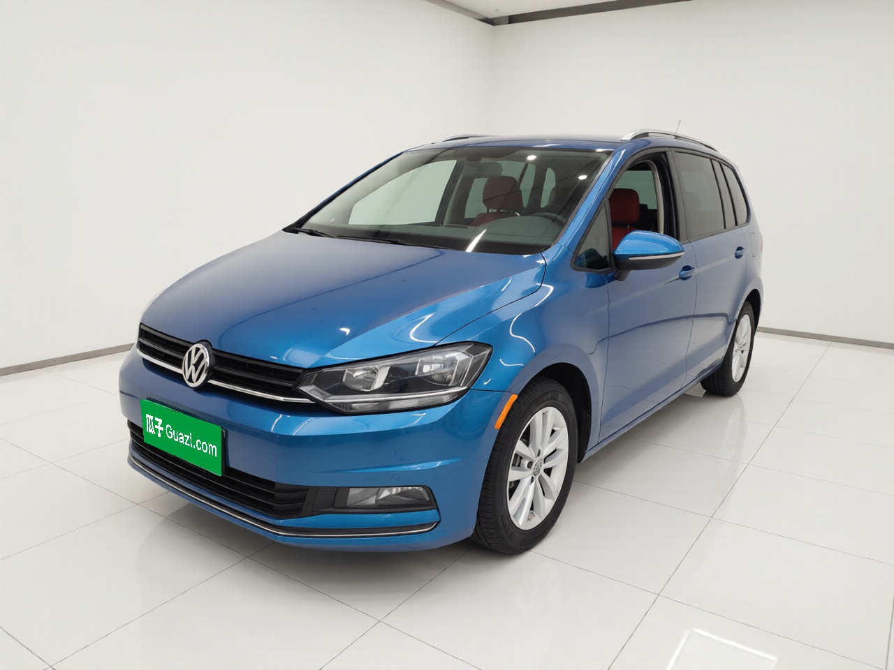 Volkswagen Touran 2019 car image 