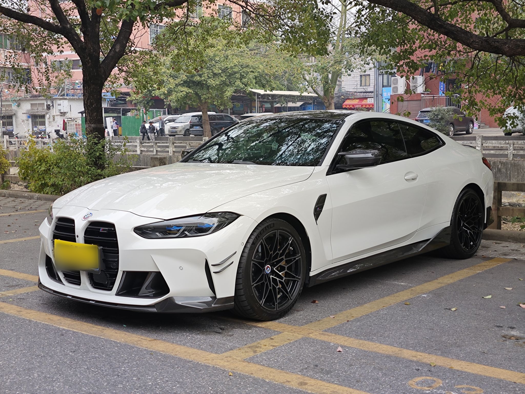 BMW M4 2022 car image 