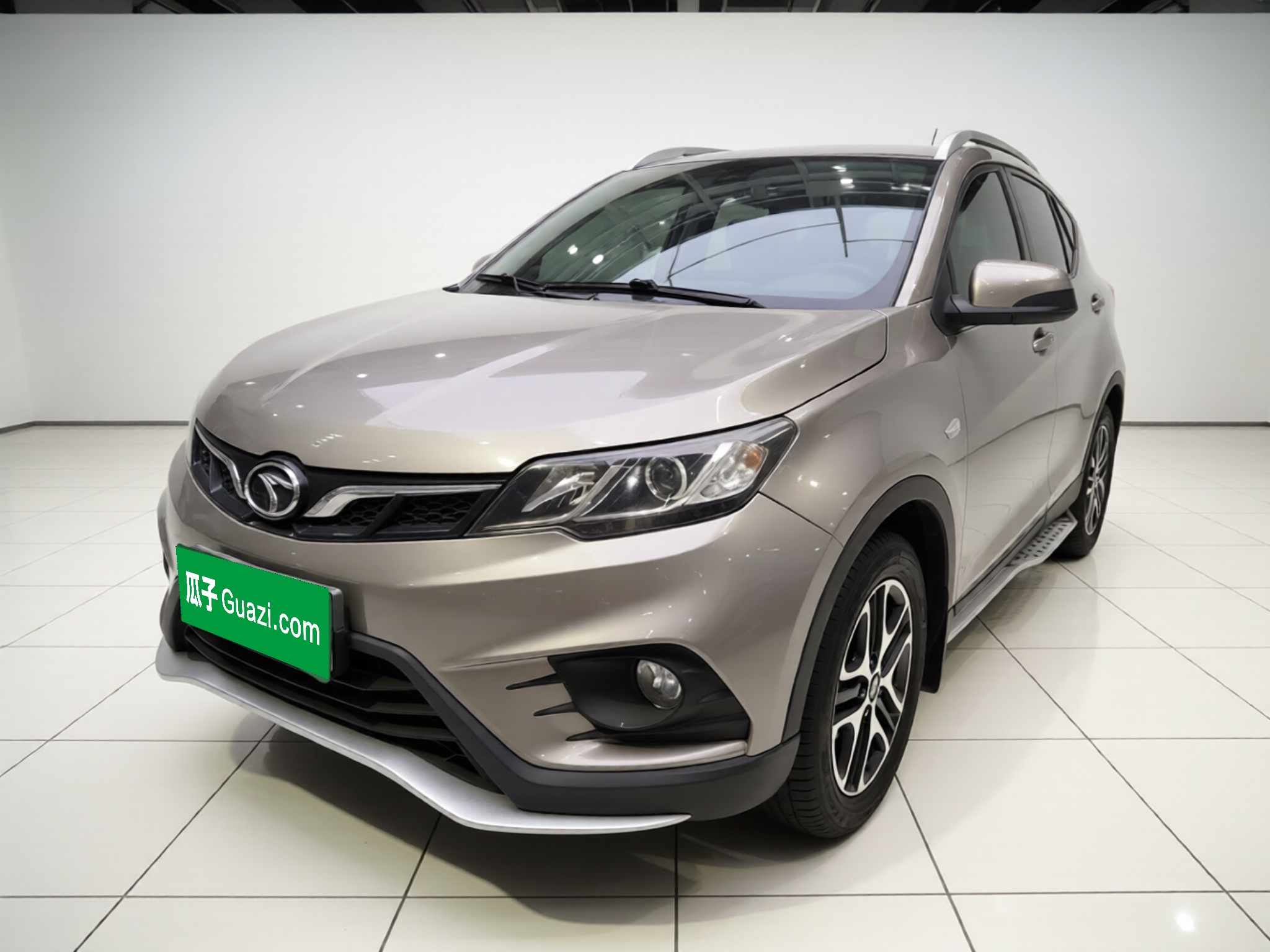 Soueast DX3 2017 Soueast DX3 2017 imagen de coche