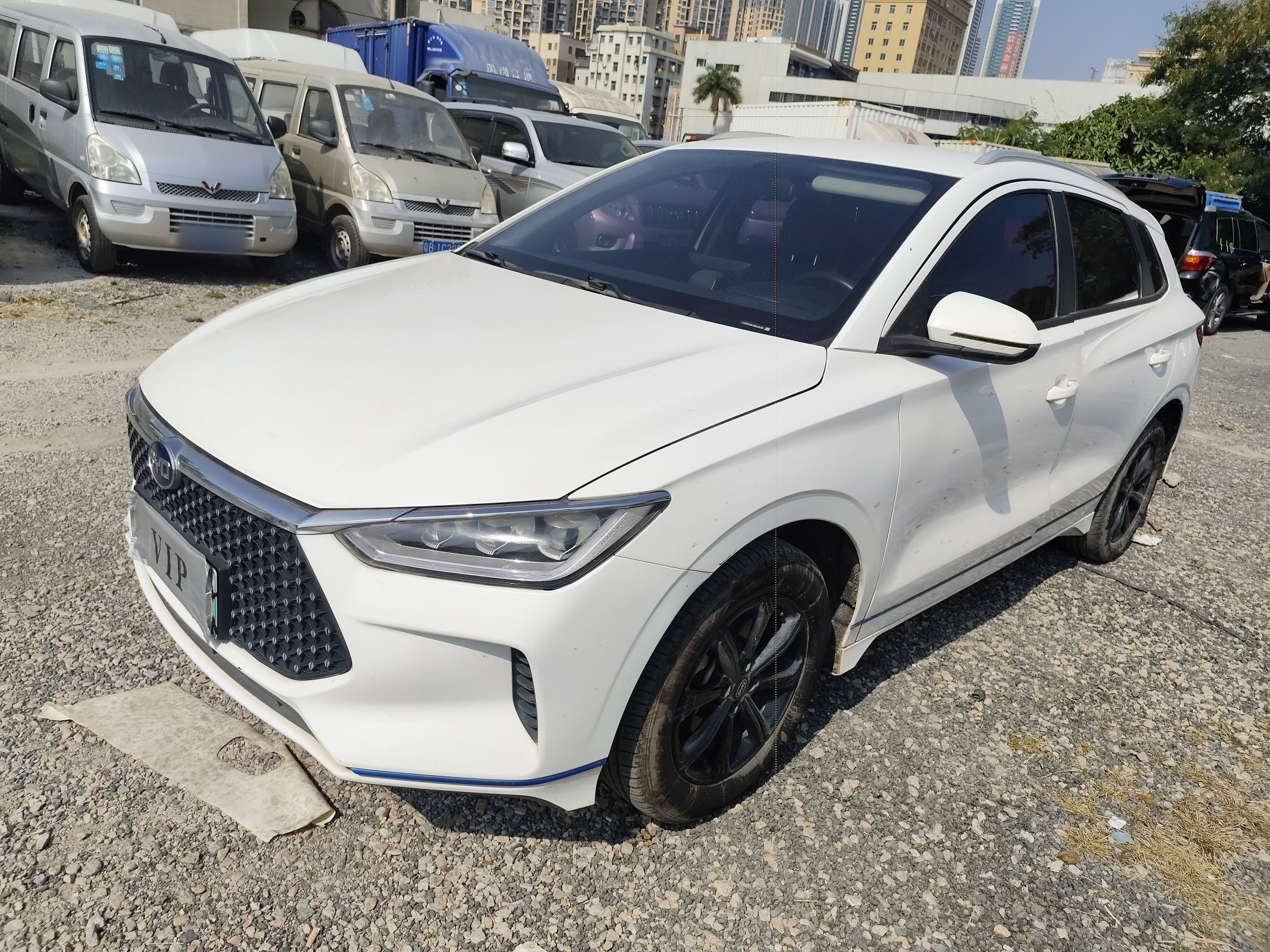 BYD e2 2021 BYD e2 2021 immagine di auto