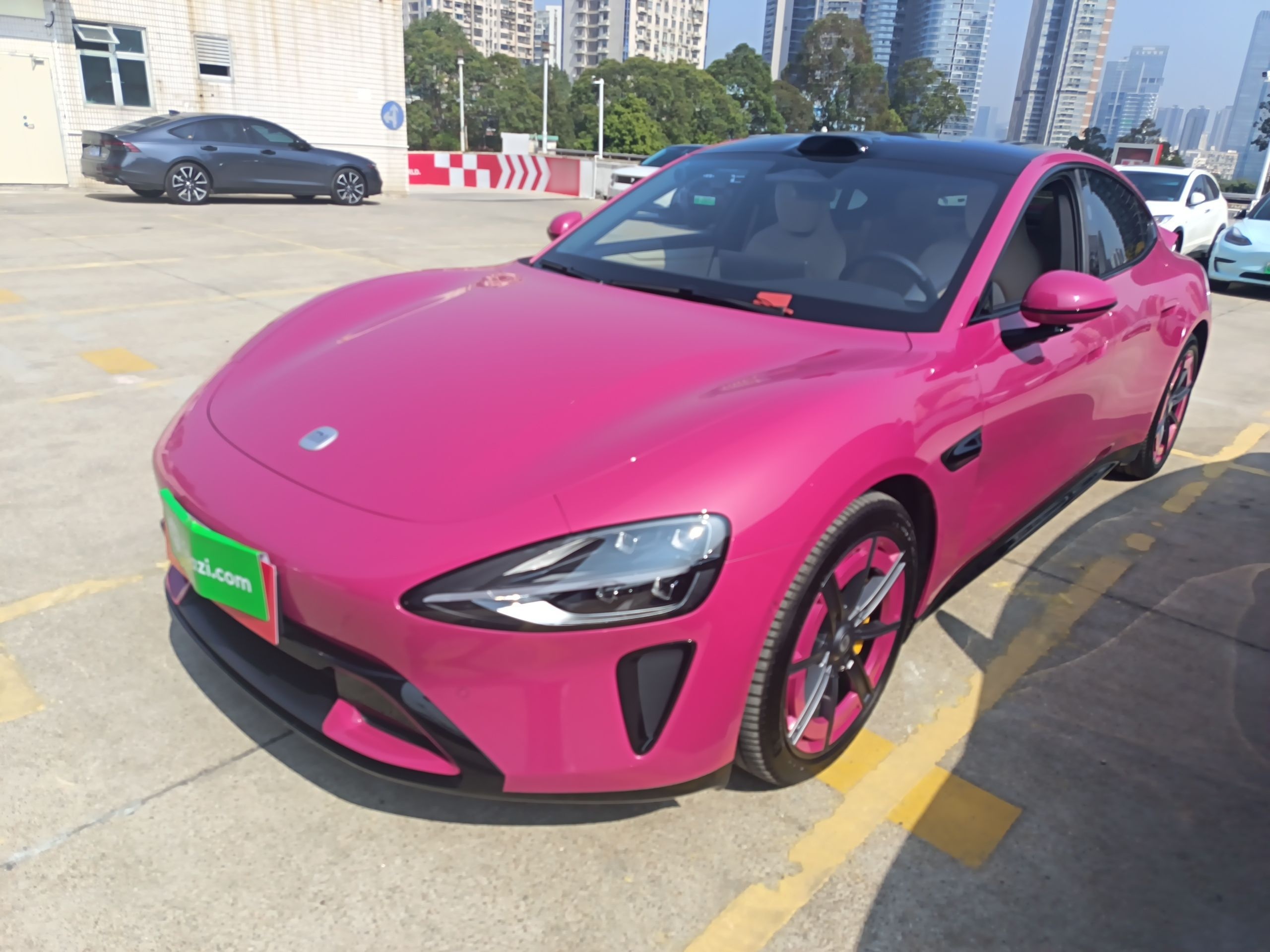 MI SU7 2025 汽车图片 