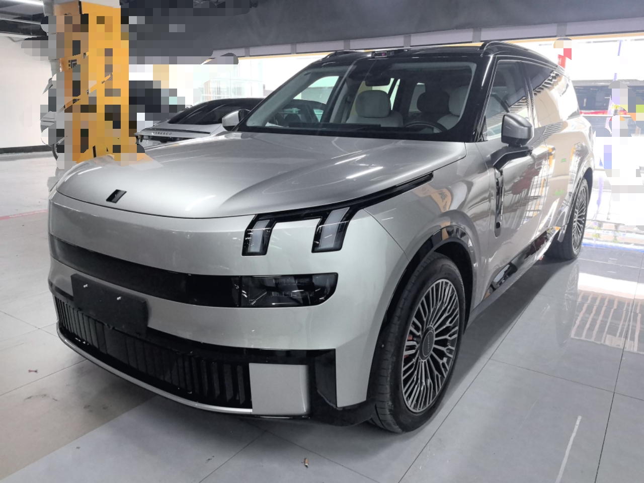 Lynk & Co 900 2025 Lynk & Co 900 2025 car image
