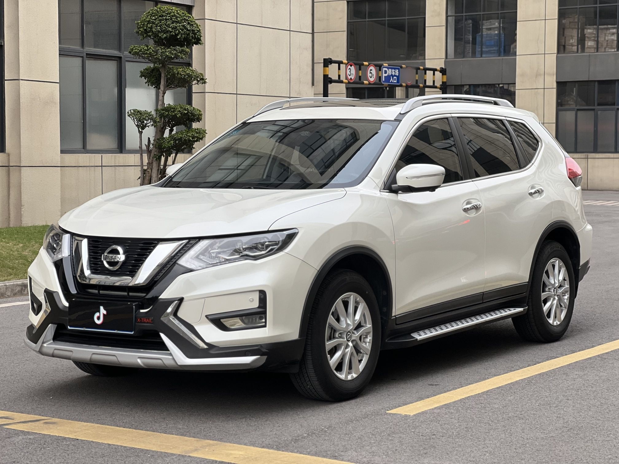 Nissan X-Trail 2020 汽车图片 