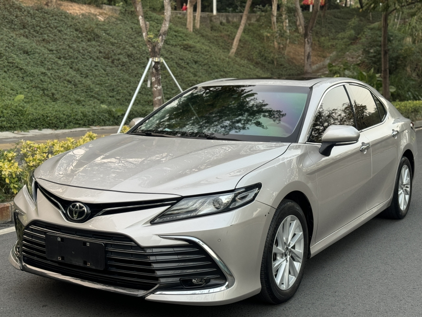 Toyota Camry 2022 car image 