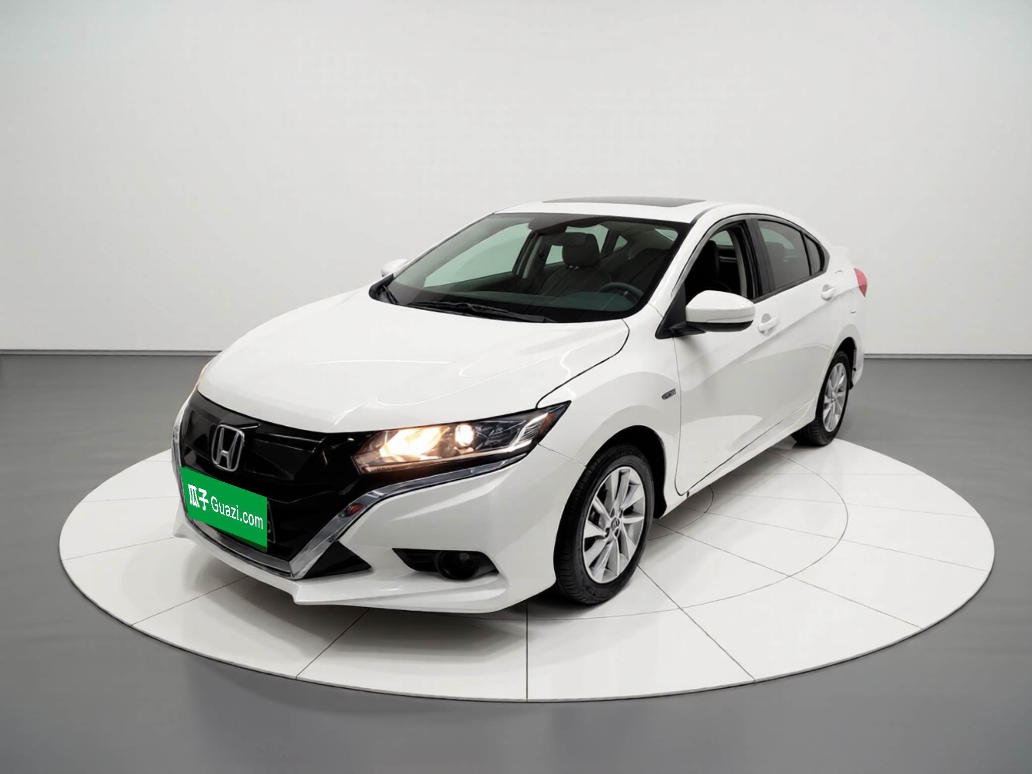 Honda Gienia 2018 car image 