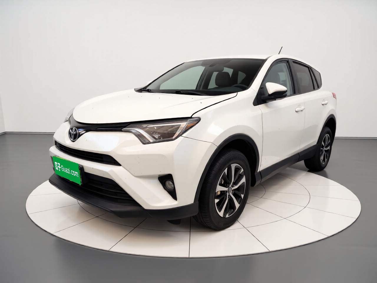 Toyota RAV4 2019 Toyota RAV4 2019 car image