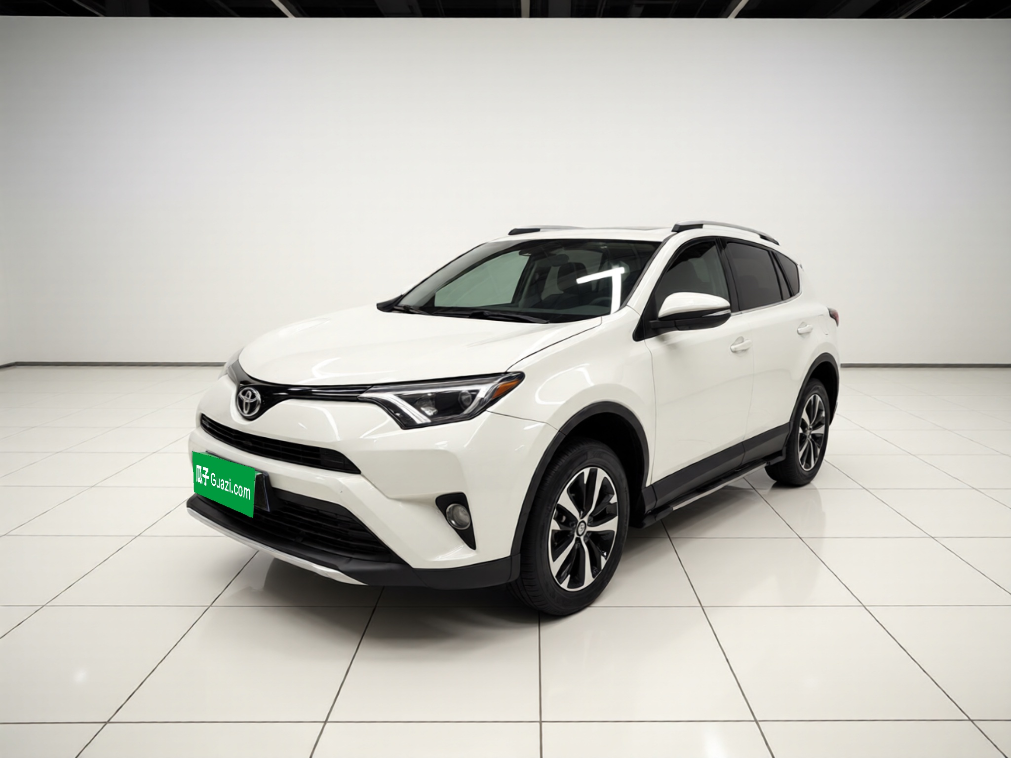 Toyota RAV4 2018 car image 