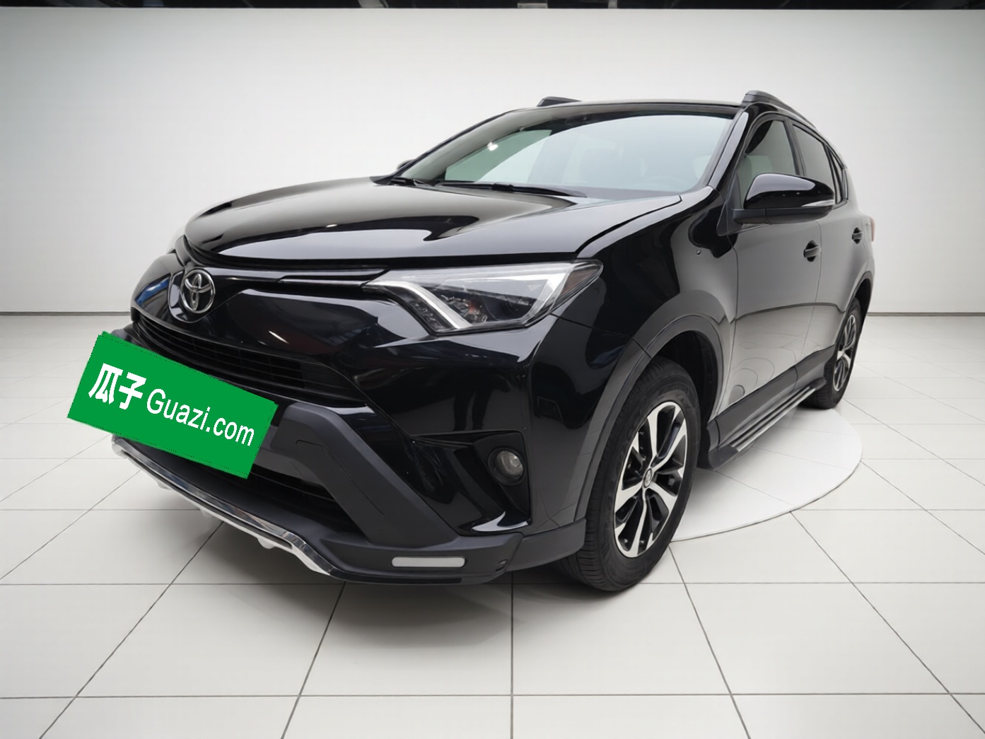 Toyota RAV4 2019 Toyota RAV4 2019 car image
