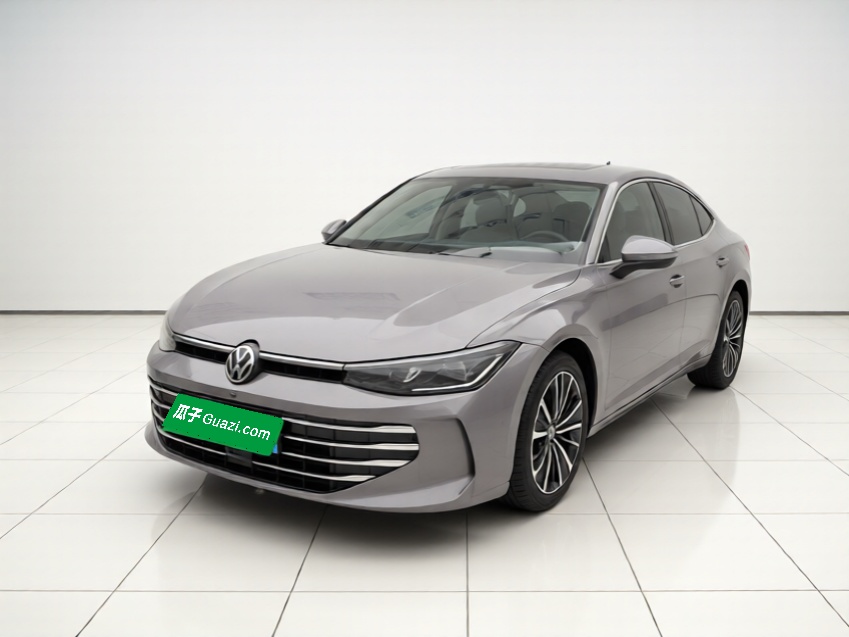Volkswagen Passat 2024 car image 