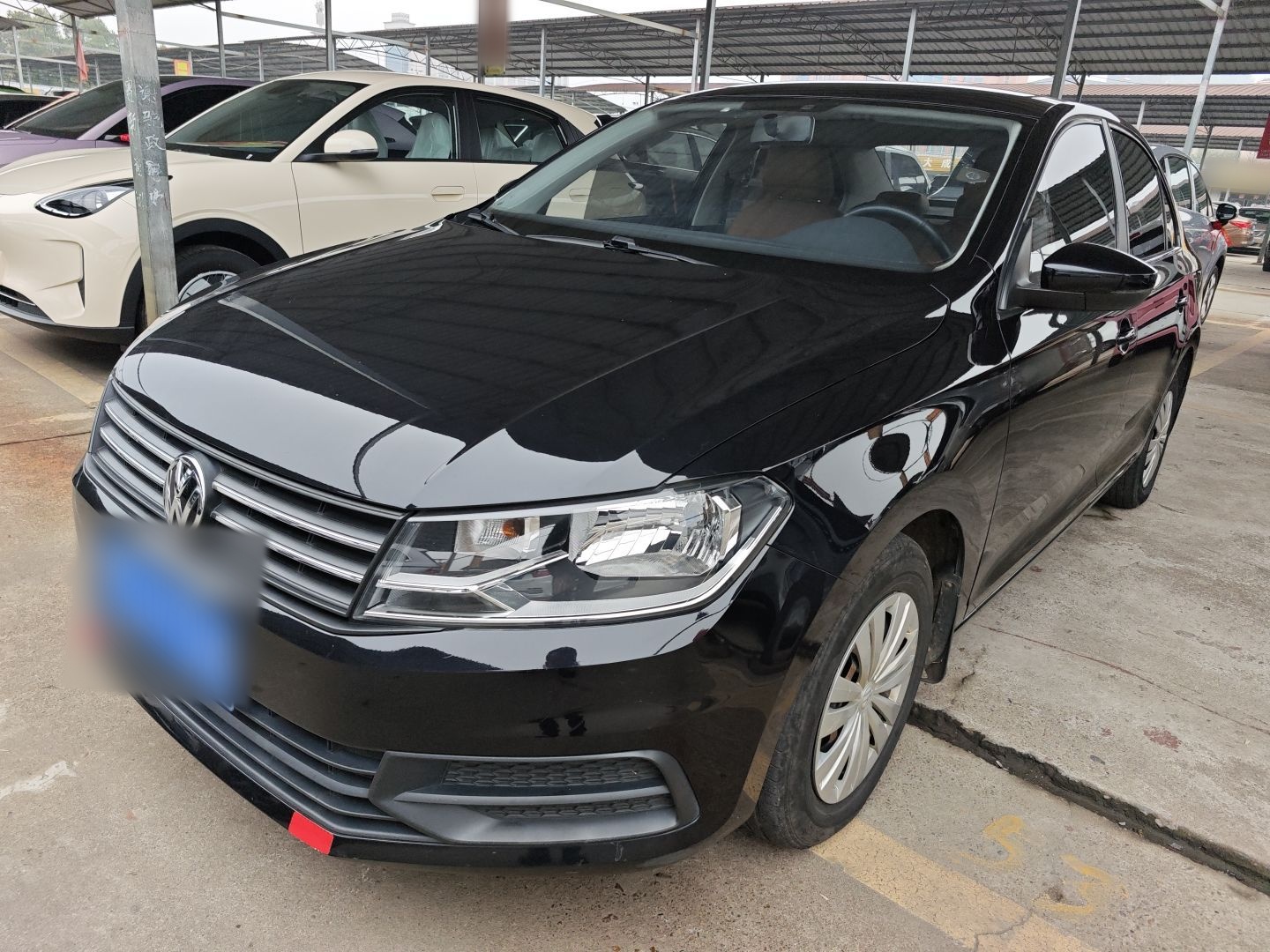 Santana 2019 car image 