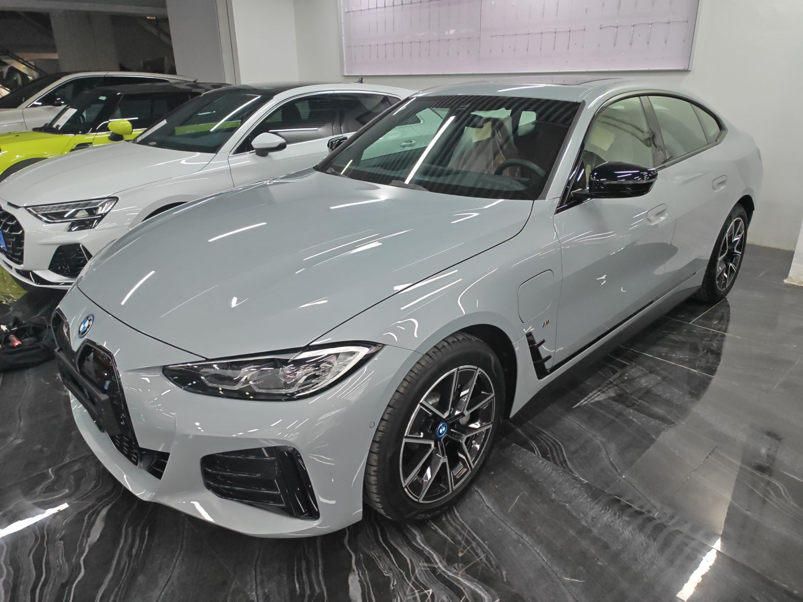 BMW i4 2025 car image 