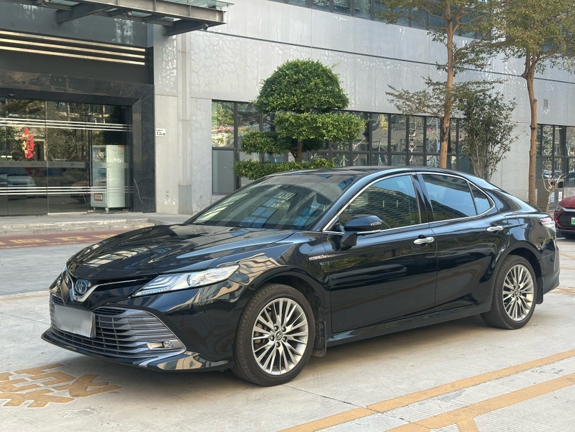 Toyota Camry 2018 car image 