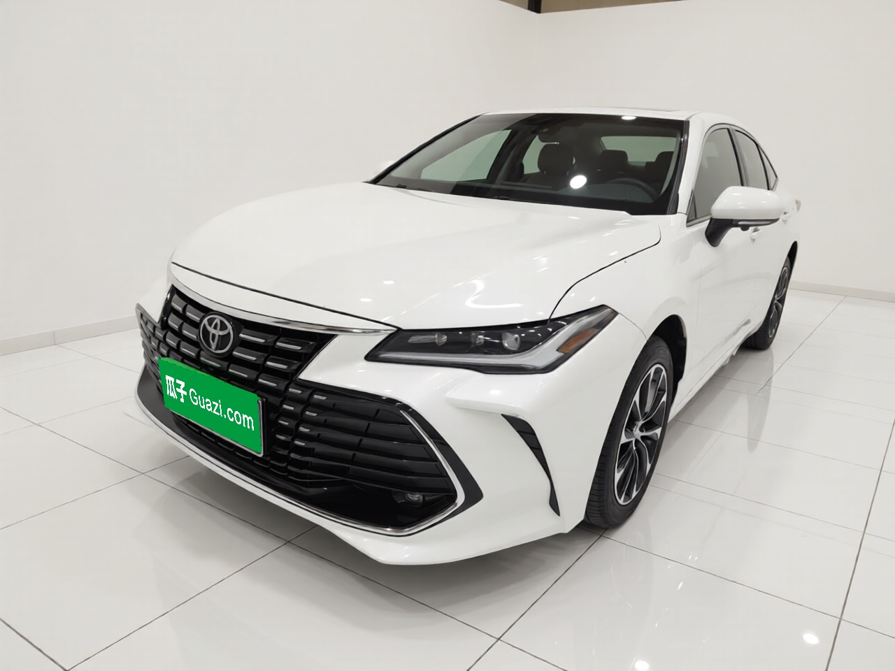 Toyota Avalon 2022 car image 