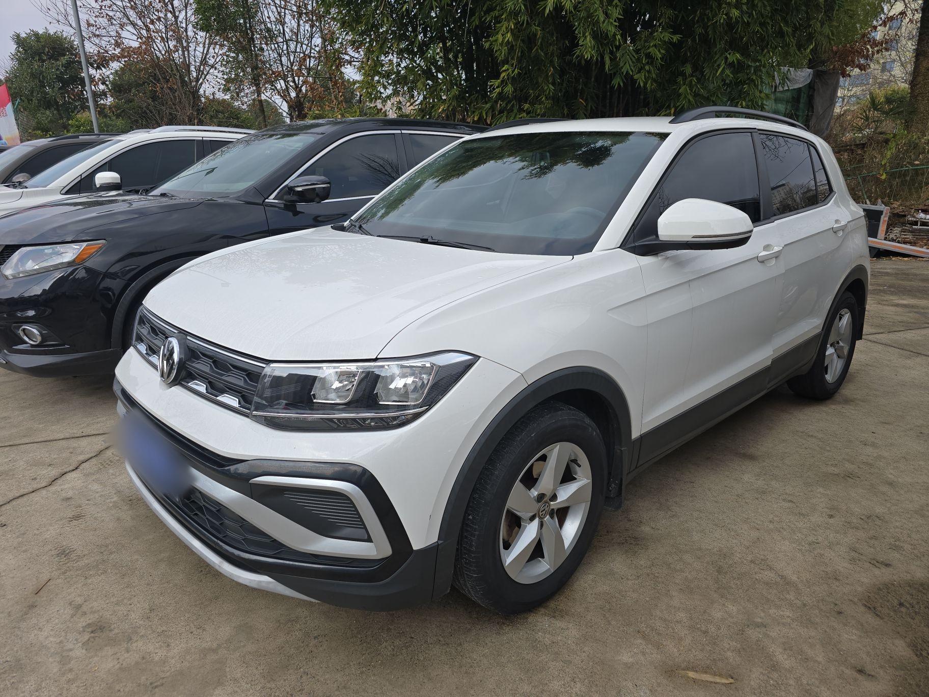 Volkswagen T-Cross 2020 car image 