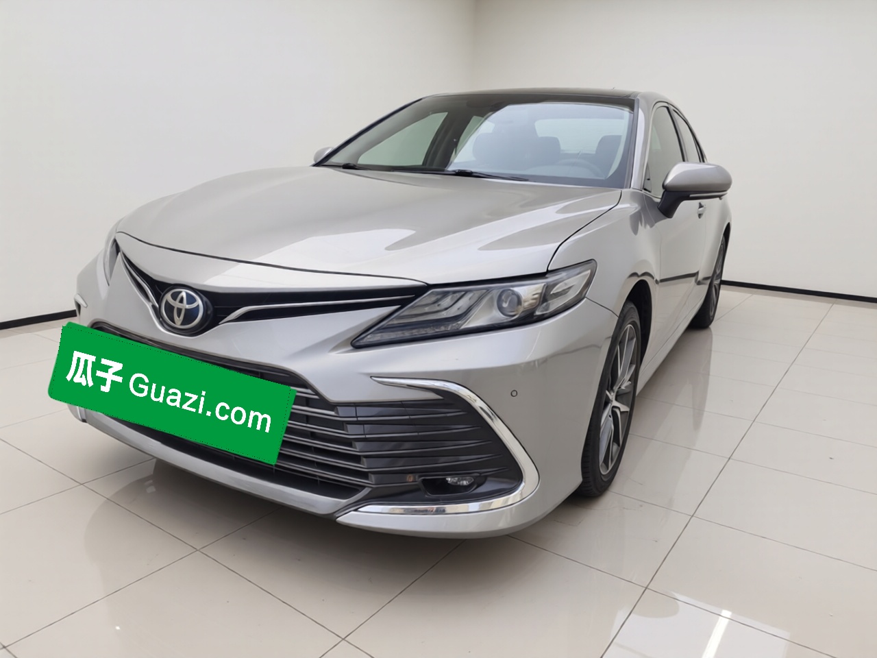 Toyota Camry 2021 car image 